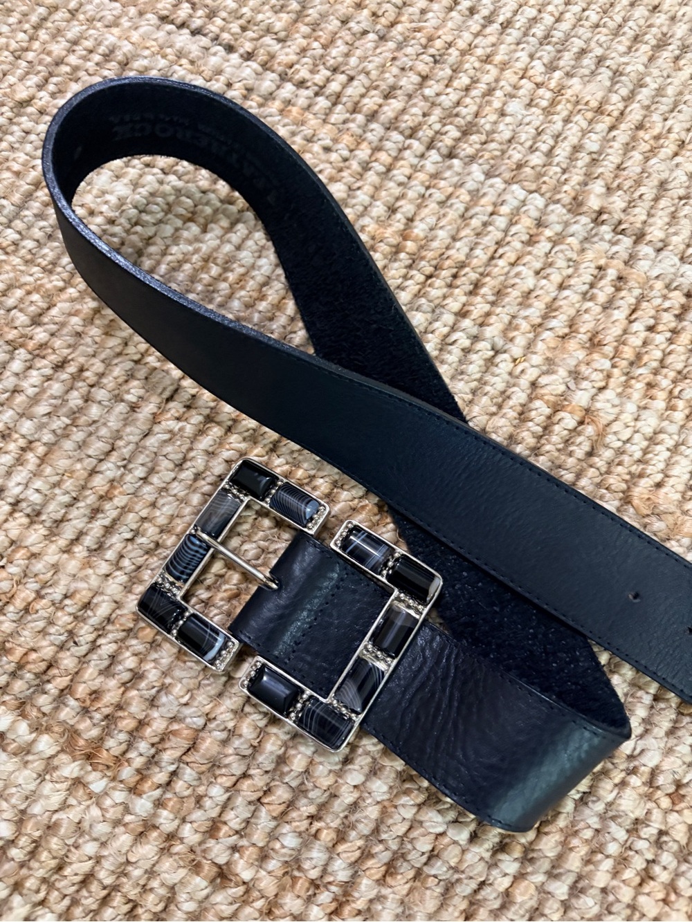 Leatherock Black Leather Belt with Black Agate-Style Buckle - Picture 3 of 3